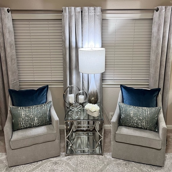 1-TGH TESSITURA ITALIAN VELVET
DECORATIVE PILLOW (Read description for details) - Picture 6 of 17